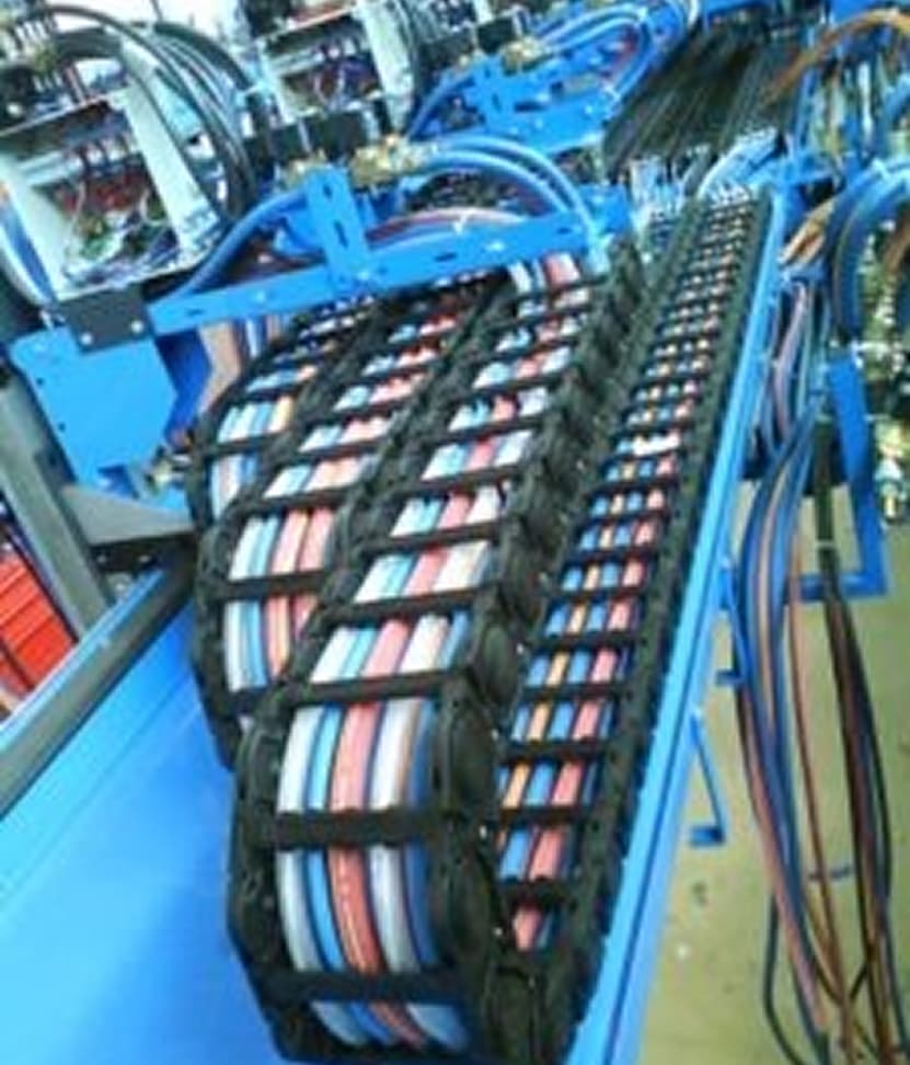 Chenal, Goulotte et Câbles